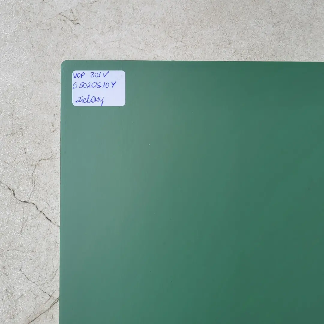 Specjalistyczne drewno kolory i wykończenie powierzchni o podwyższonej odporności na zarysowania, specialized wood colors and surface finish with increased scratch resistance