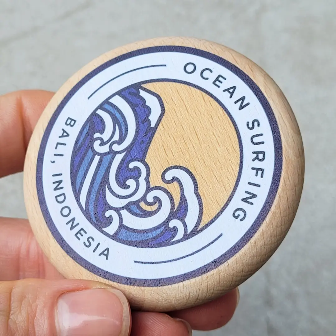 Personalizowany otwieracz z magnesem z nadrukiem, jako gadżet reklamowy, Personalized bottle opener with magnet and print, as an advertising gadget