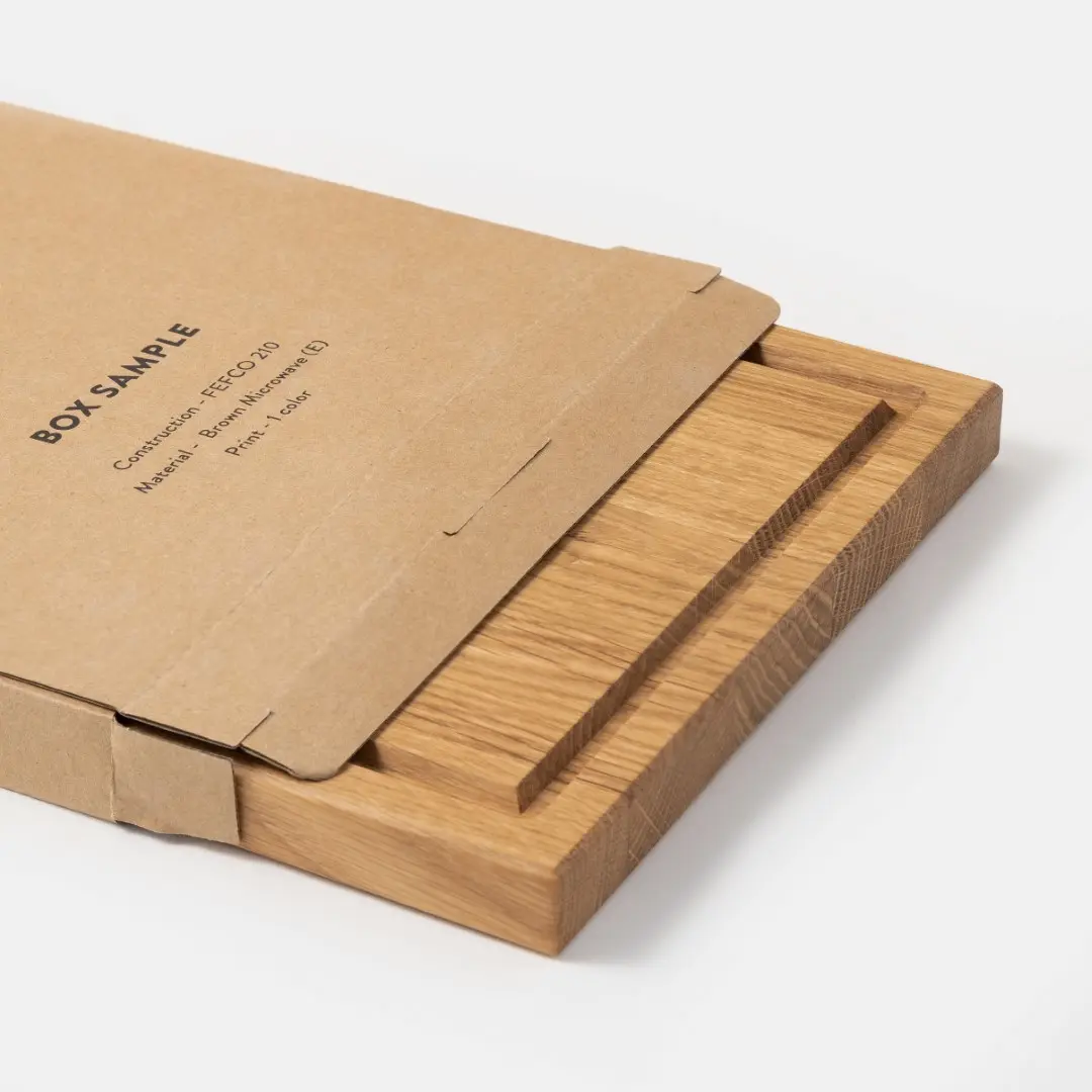 Duża drewniana deska do krojenia w bezpiecznym pudełku,Large wooden cutting board in a safe box