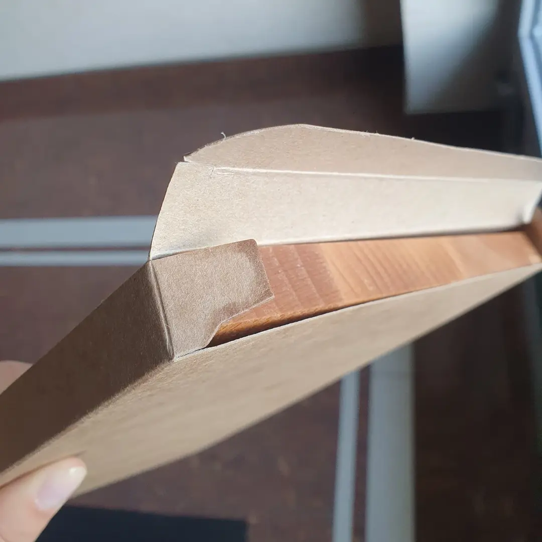 Funkcjonalne opakowanie kartonowe z deską do krojenia w środku,Functional cardboard box with a cutting board inside