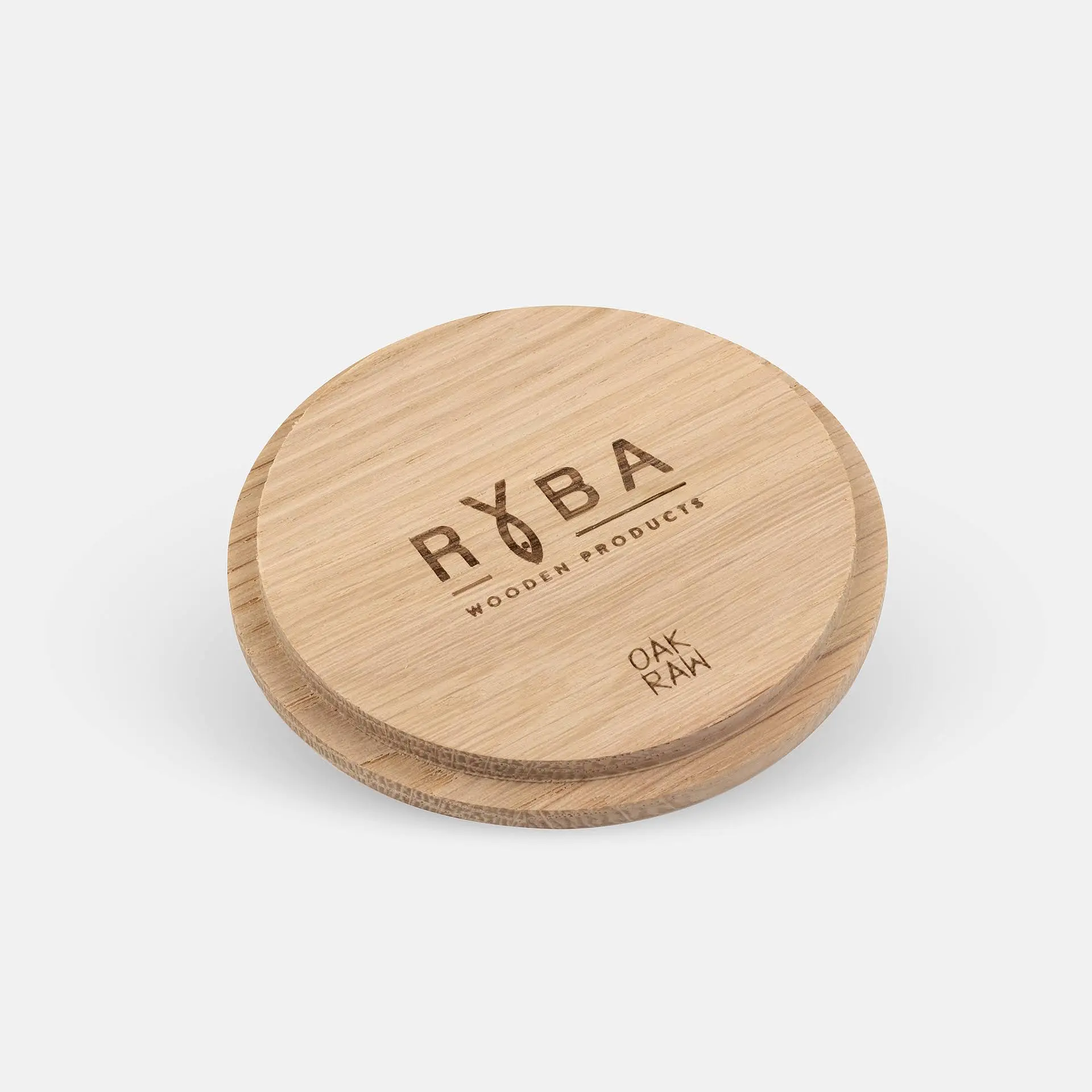 Dębowa pokrywka z grawerem  producenta wieczek do świec,Oak lid with a candle lids manufacturer's engraving 