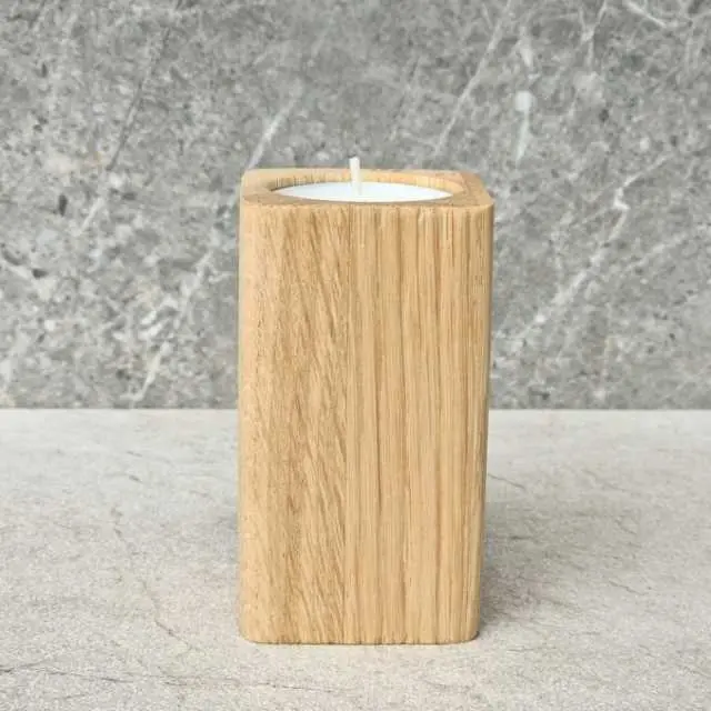 drewniany świecznik na tealight dębowy wooden candle hodler oak middle (3).webp