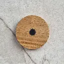 10-01-00298-S_2 drewaniane kółko z magnesem dębowe grawer wooden circle with magnet oak engraving.webp