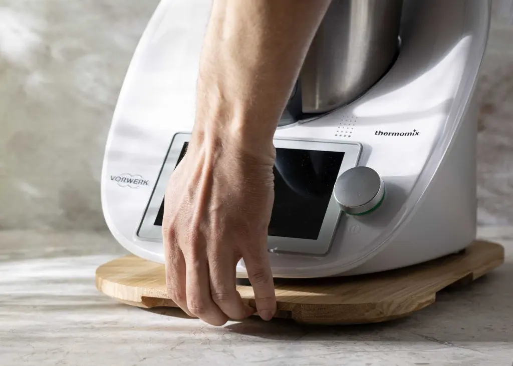 20-01-00359-01-H_4 drewniana deska pod thermomix wooden thermomix board (3).webp