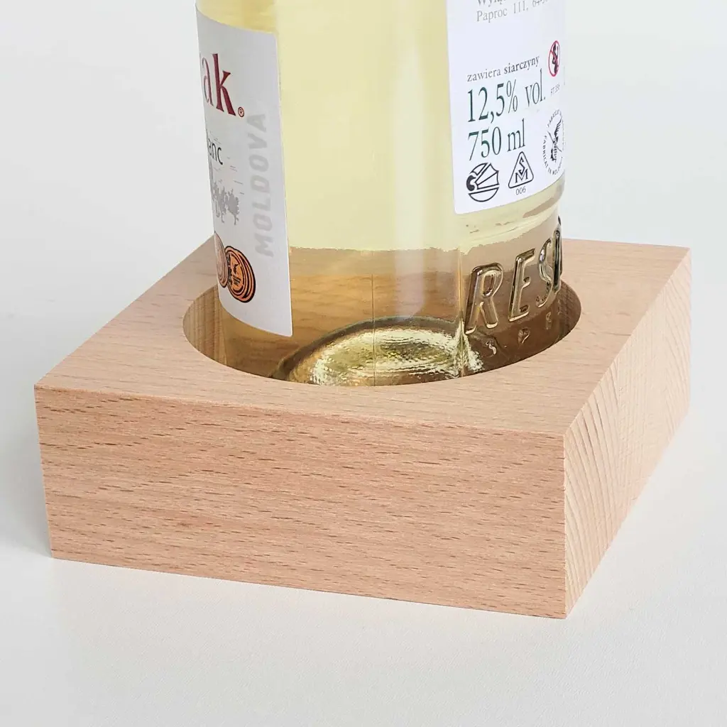 40-00-00296-S_4 drewniana podstawa pod wino bukowa wooden wine bottle stand beech.webp