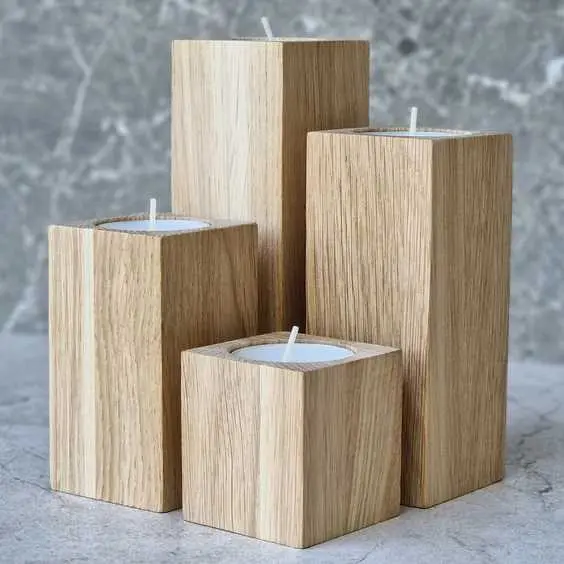 50-01-00902-03-H_1 drewniane świeczniki na tealight dębowe wooden candle holders oak set.webp