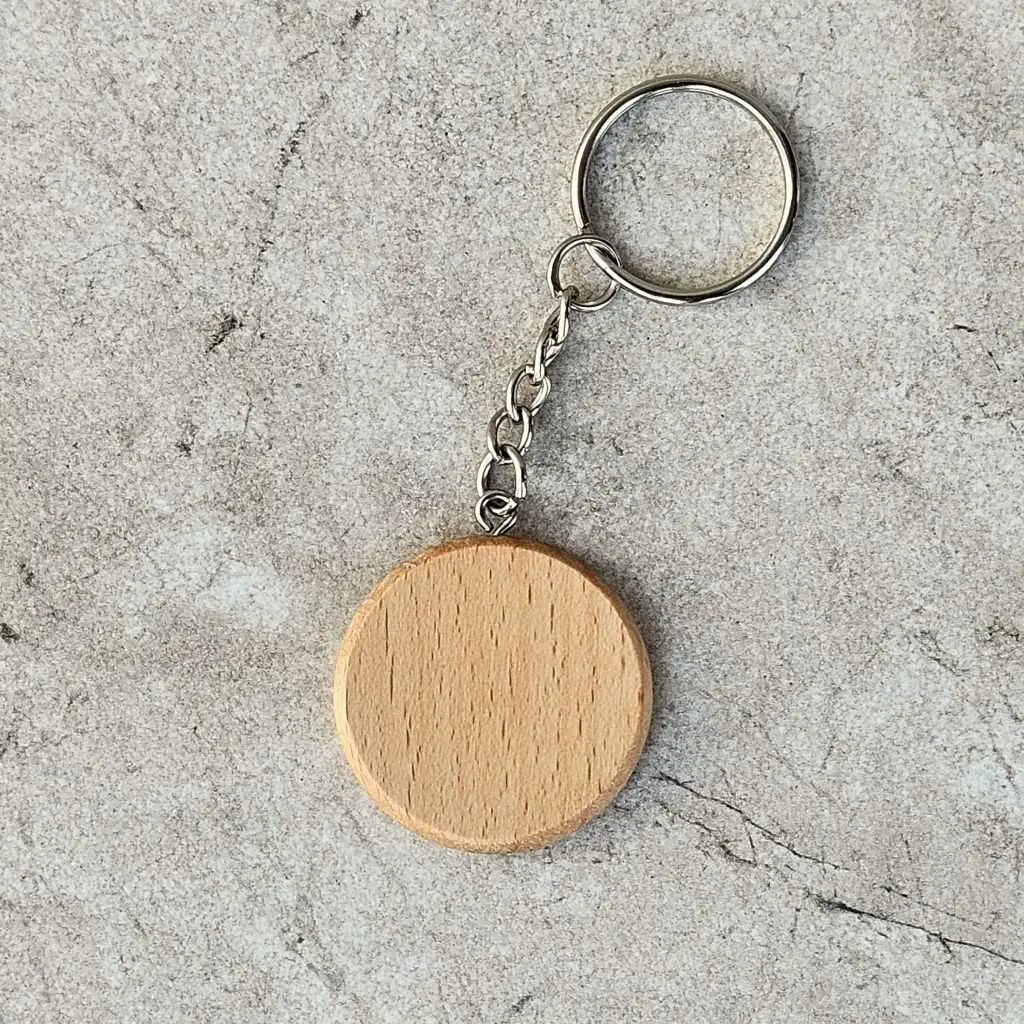 5-00-00793-L_1 drewniany brelok bukowy wooden keychain beech (2).webp