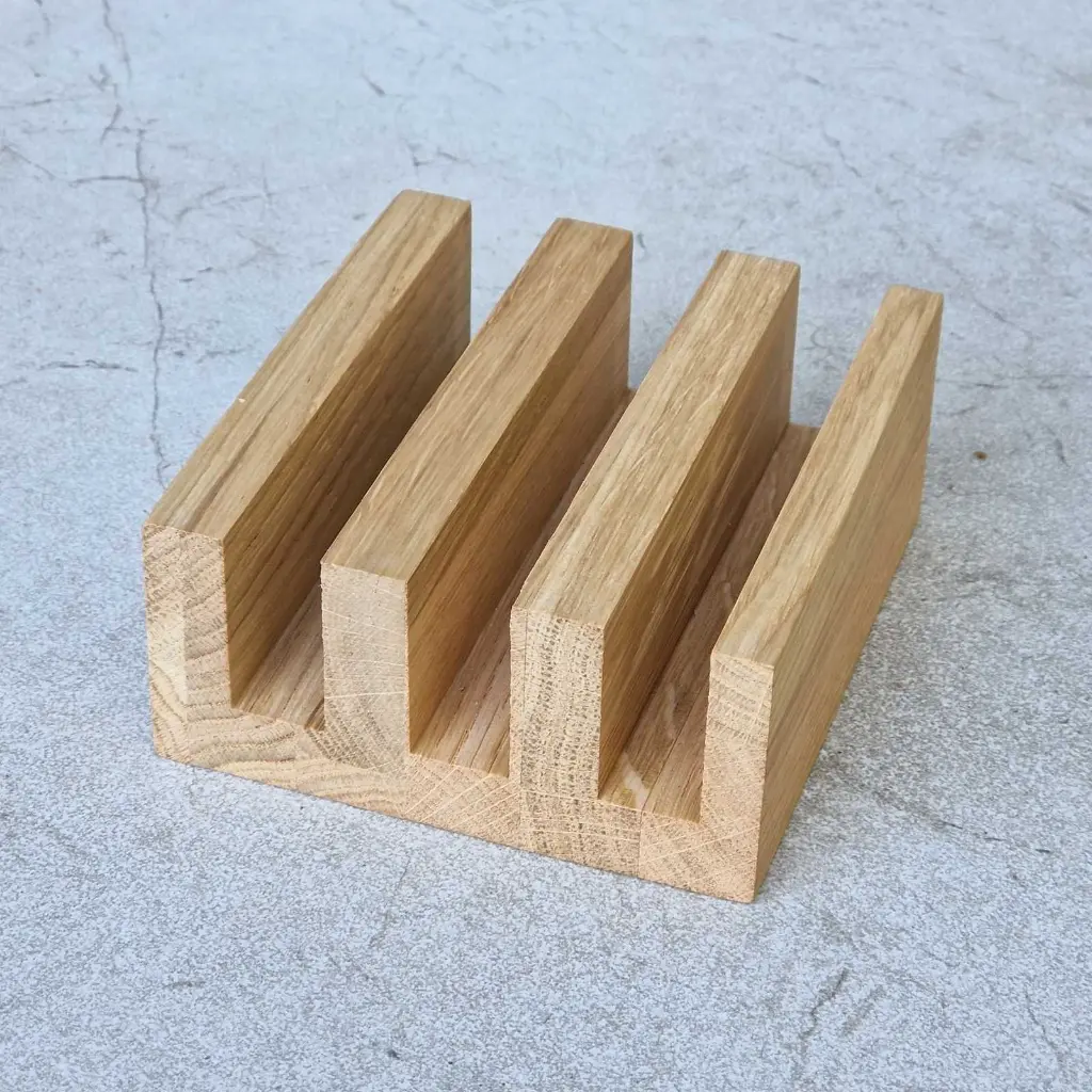 50-01-01231-H drewniana podstawka pod deski AYA dębowa wooden cutting boards base oak AYA.webp
