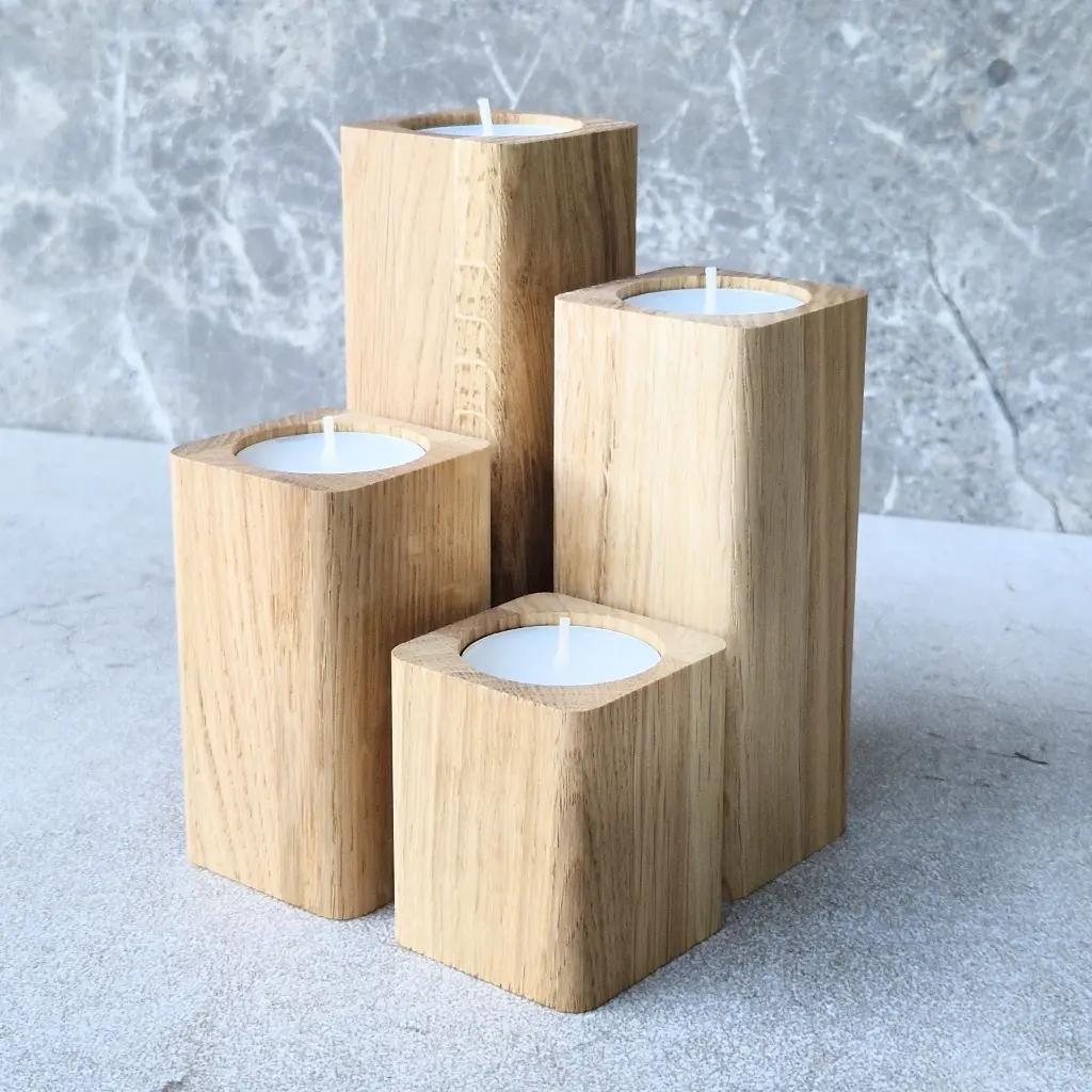 drewniany świecznik na tealight dębowy wooden candle hodler oak middle (6).webp