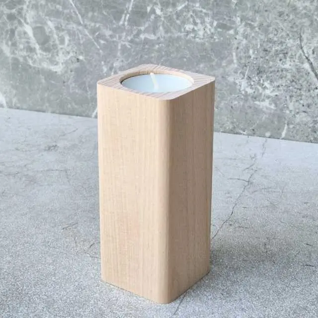 drewniany świecznik na tealight bukowy wooden candle holder beech small (7).webp