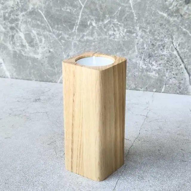 drewniany świecznik na tealight dębowy wooden candle hodler oak middle (9).webp
