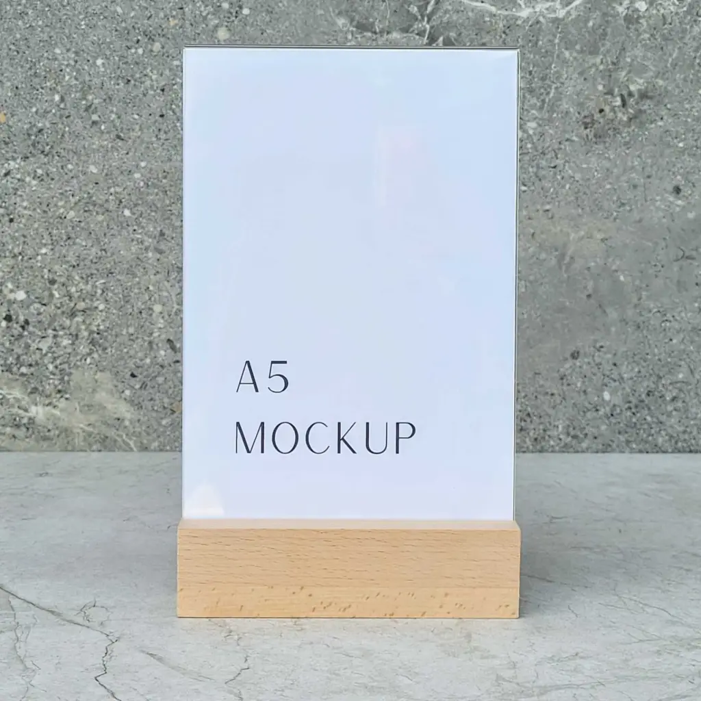 Stojak na kartkę A5 bukowy 150x40x40mm z kieszonką plexi