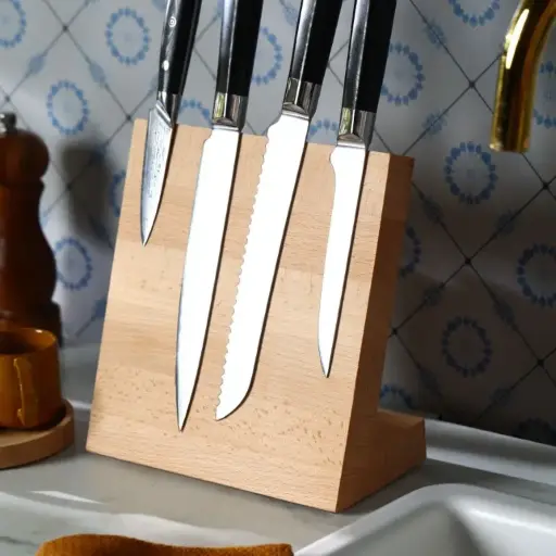 [BK30-00617-H-025258] Beech 4 knives stand with magnets