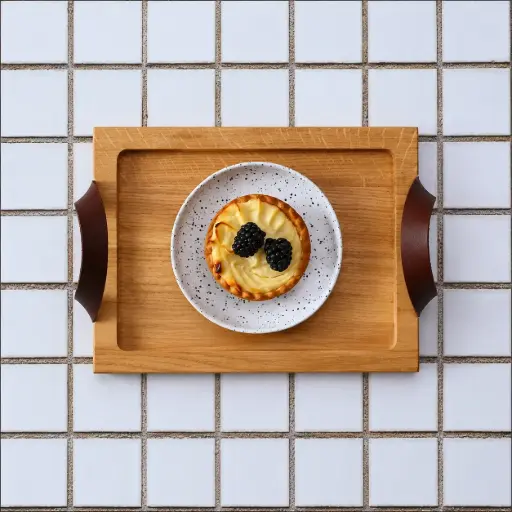 [DB20-041898-L-041902] Oak tray 300x200x20mm with leather handles