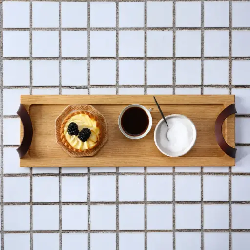 [DB20-041899-L-041903] Oak tray 480x150x20mm with leather handles